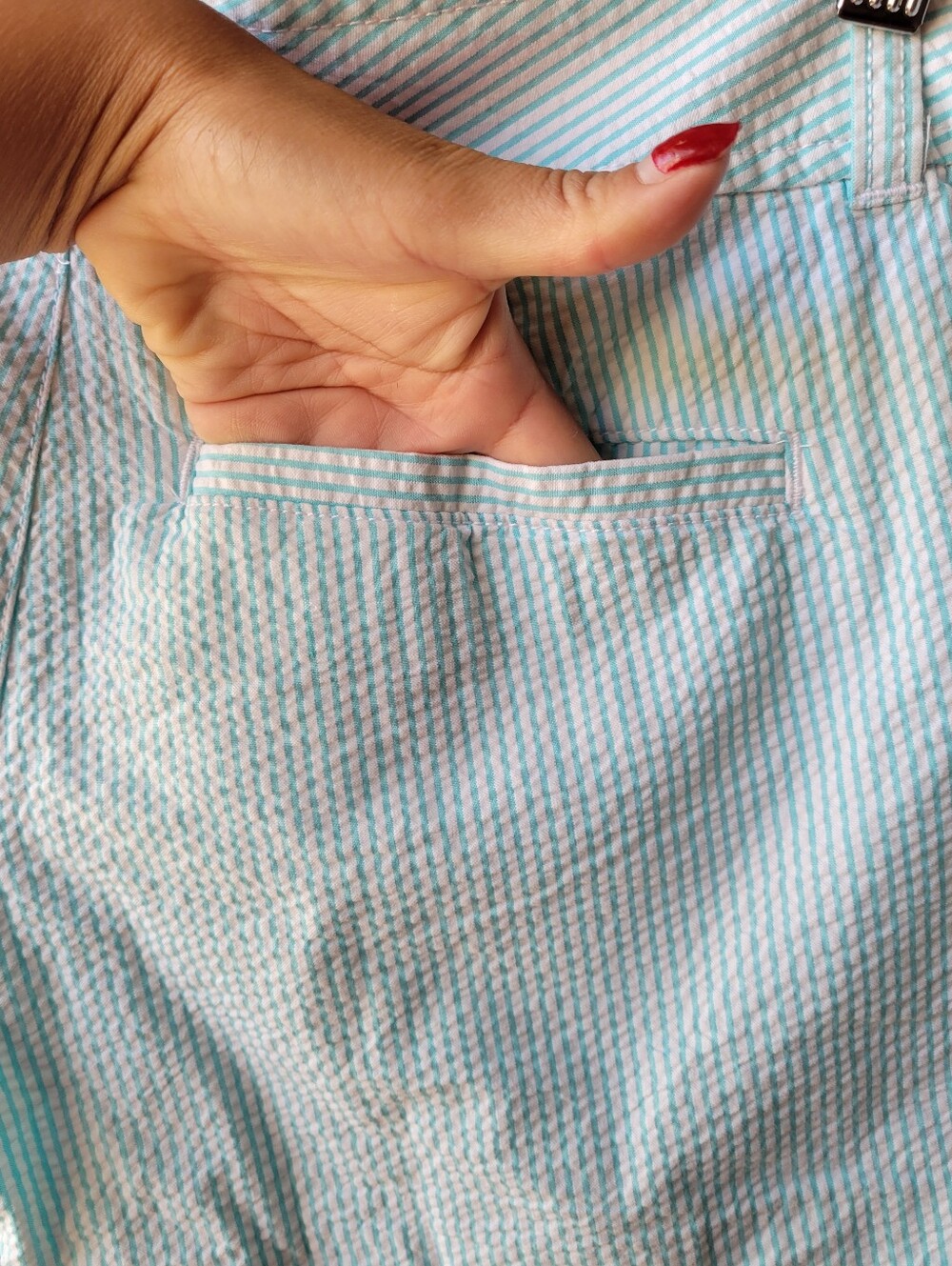 Lilly Pulitzer Buttercup Seersucker Women's Shorts Size 4 Scalloped Hem - Picture 9 of 13